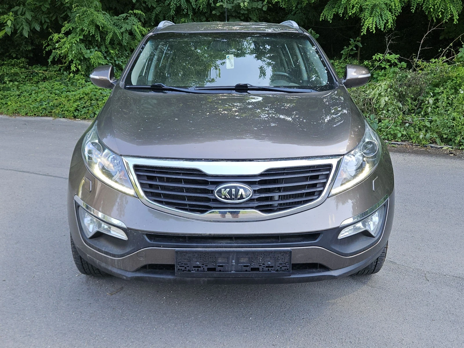 Kia Sportage 2.0crdi--4x4--automat, снимка 2 - Автомобили и джипове - 53035179