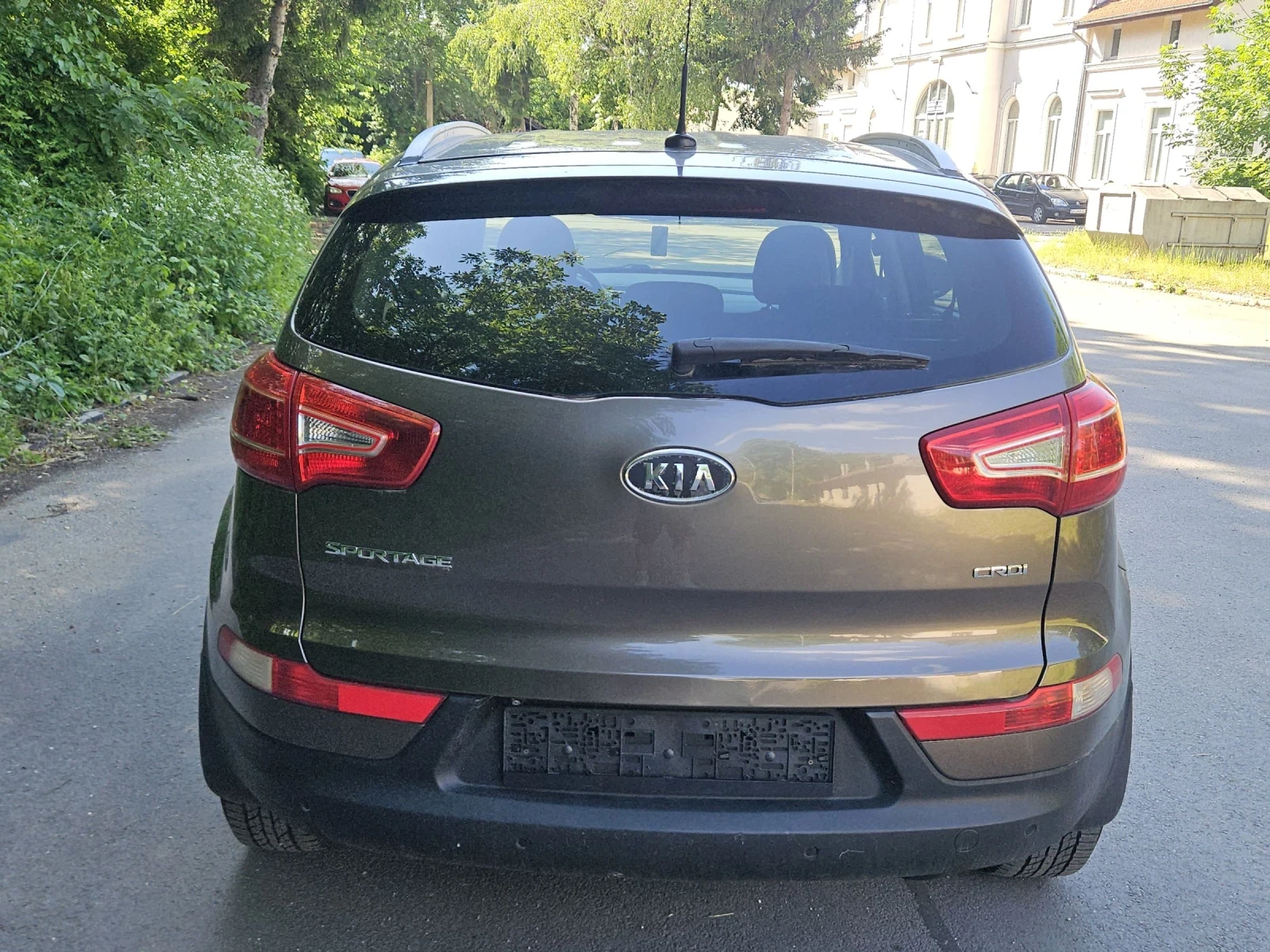 Kia Sportage 2.0crdi--4x4--automat, снимка 6 - Автомобили и джипове - 53035179