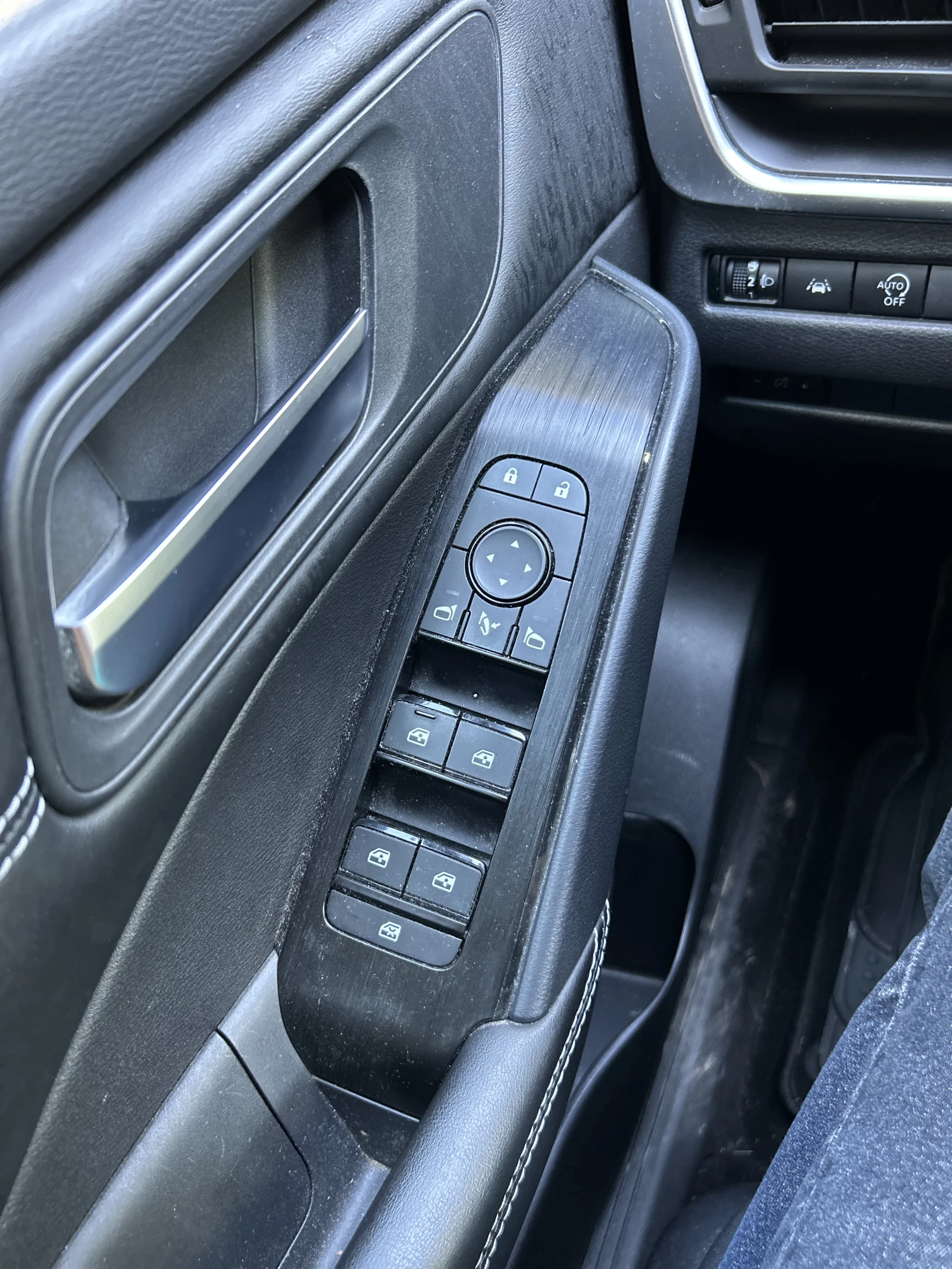 Nissan Qashqai 1.3 MILD Hybrid ACENTA, снимка 8 - Автомобили и джипове - 55811324