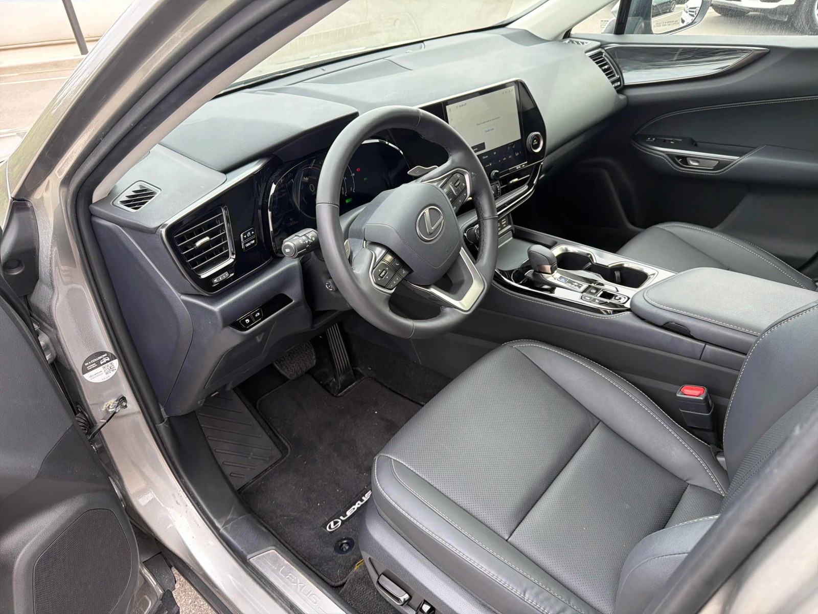 Lexus NX 350h * CARFAX * ОПЦИЯ ЗА ФИНАНСИРАНЕ, снимка 5 - Автомобили и джипове - 55879804