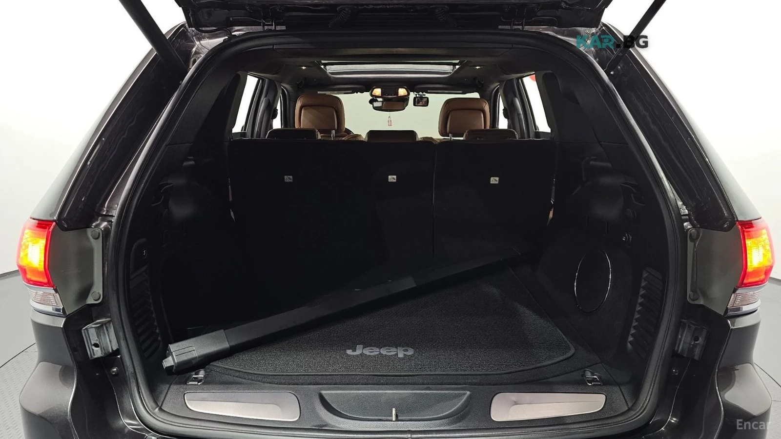 Jeep Grand cherokee 3.6 - SUMMIT - ВСИЧКИ ВЪЗМОЖНИ ЕКСТРИ ЗА МОДЕЛА!, снимка 17 - Автомобили и джипове - 56071108