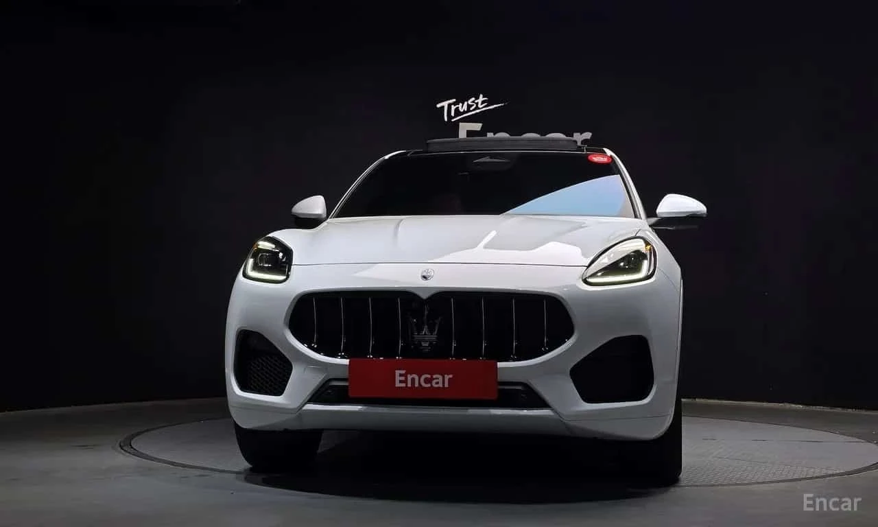 Maserati Grecale AWD GT | АВТОФИНАНСИРАНЕ, снимка 3 - Автомобили и джипове - 56319168