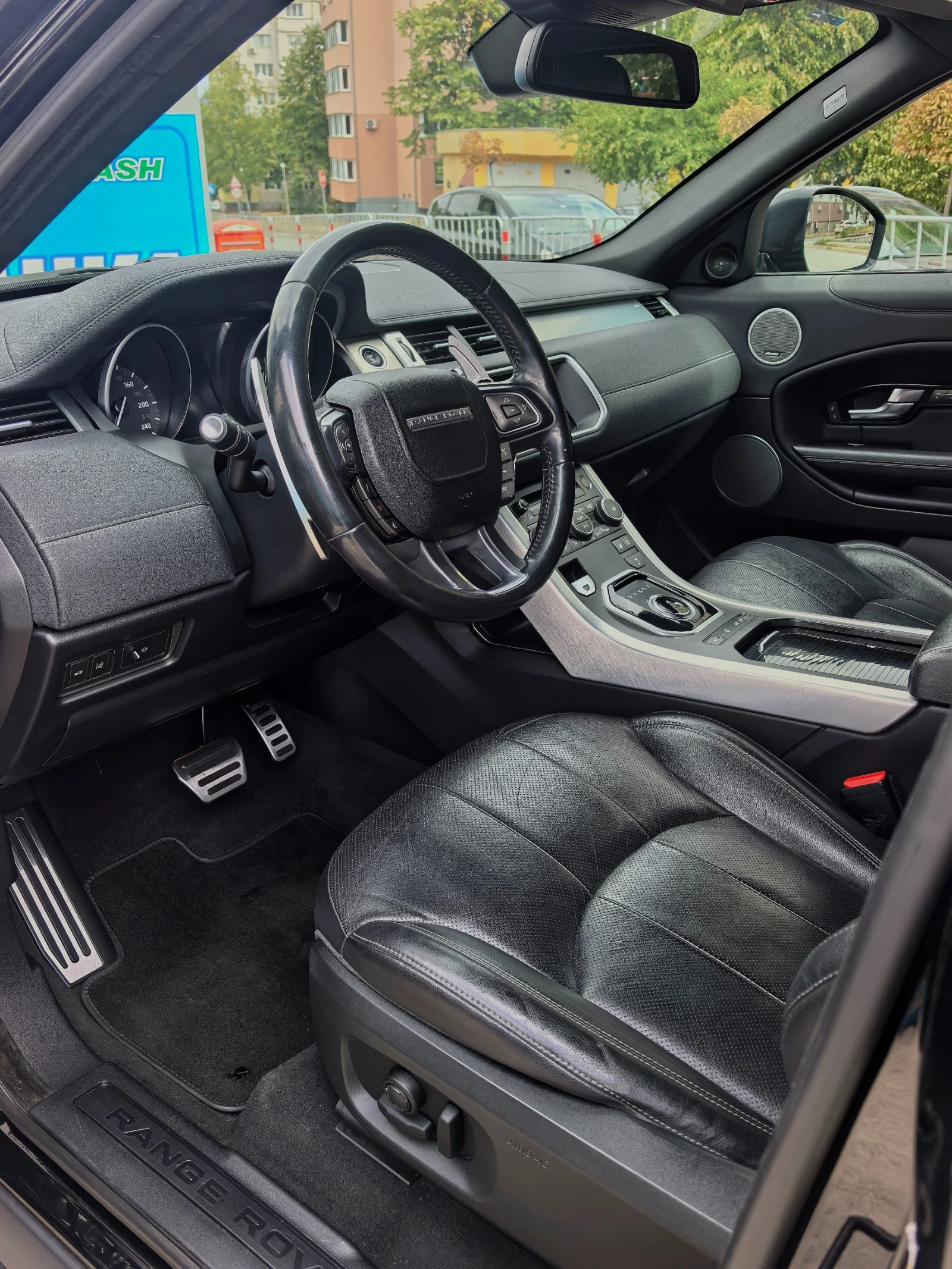 Land Rover Range Rover Evoque, снимка 3 - Автомобили и джипове - 56334124
