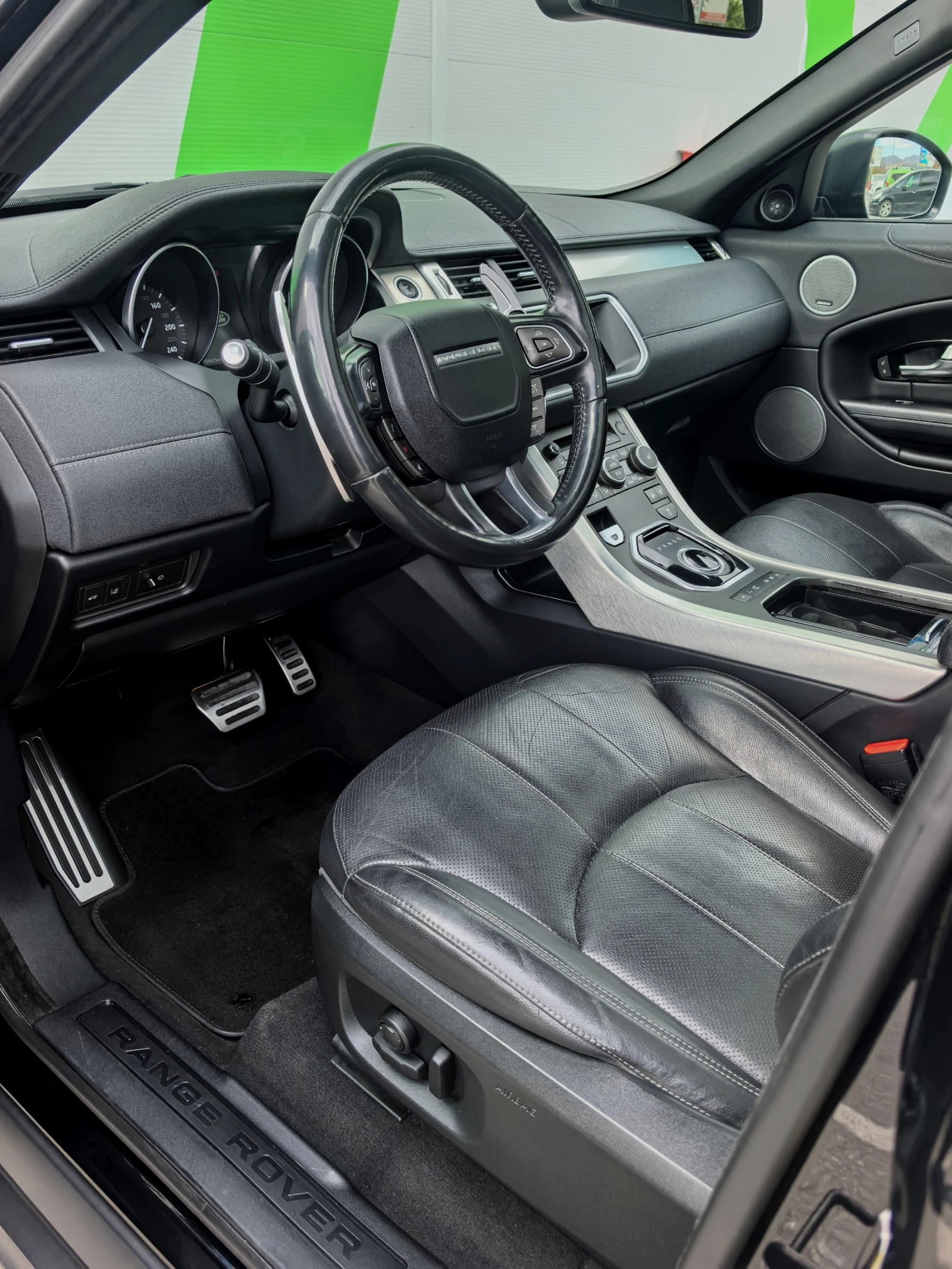 Land Rover Range Rover Evoque, снимка 7 - Автомобили и джипове - 56334124