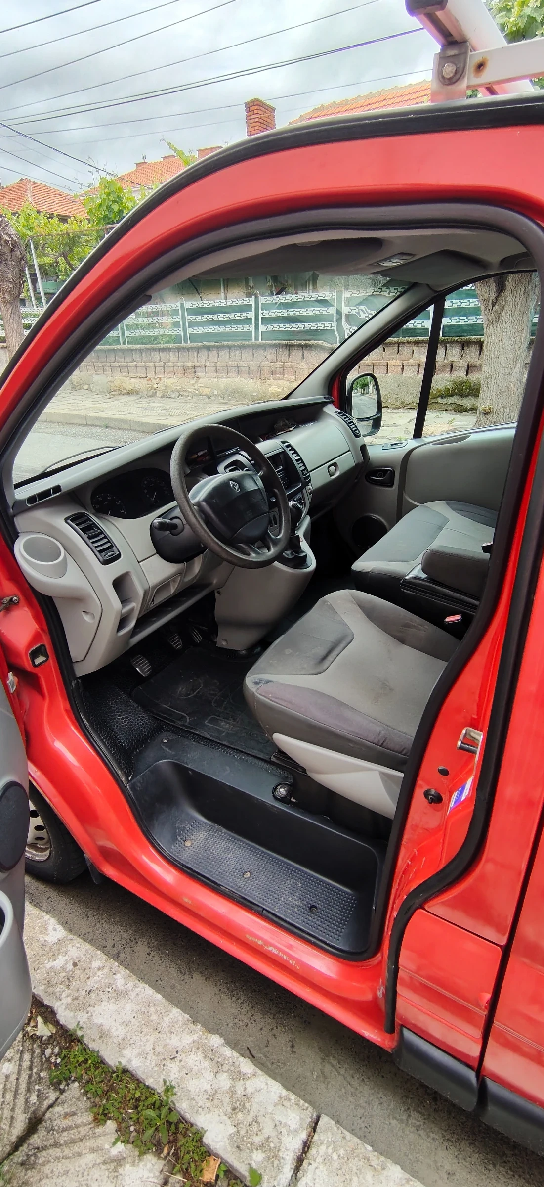 Renault Trafic, снимка 3 - Бусове и автобуси - 56150937