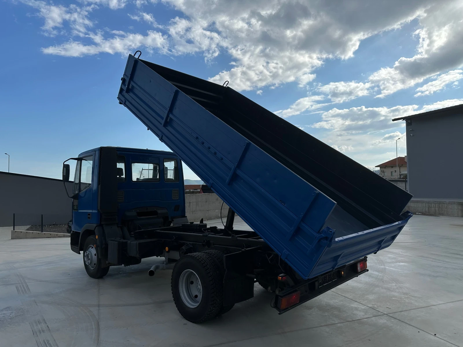 Iveco Eurocargo 80E15* Тристранен самосвал* 4.20м.* Топ състояние - изображение 5