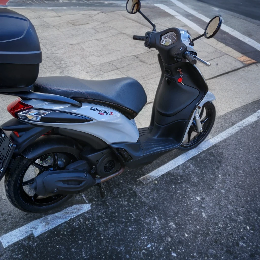 Piaggio Liberty S 125cc 2023, ABS, LED фарове, 5000км, НОВ, снимка 2 - Мотоциклети и мототехника - 54591626