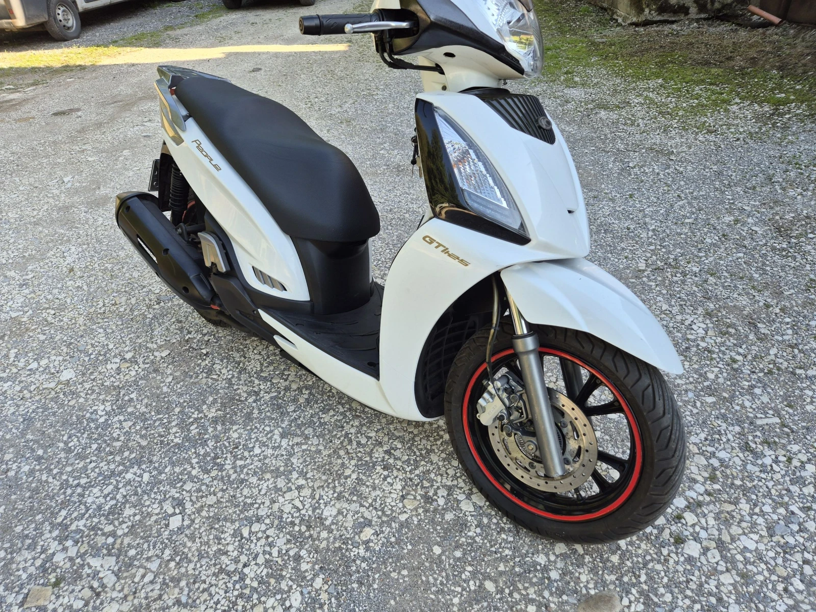 Kymco People GTI 125