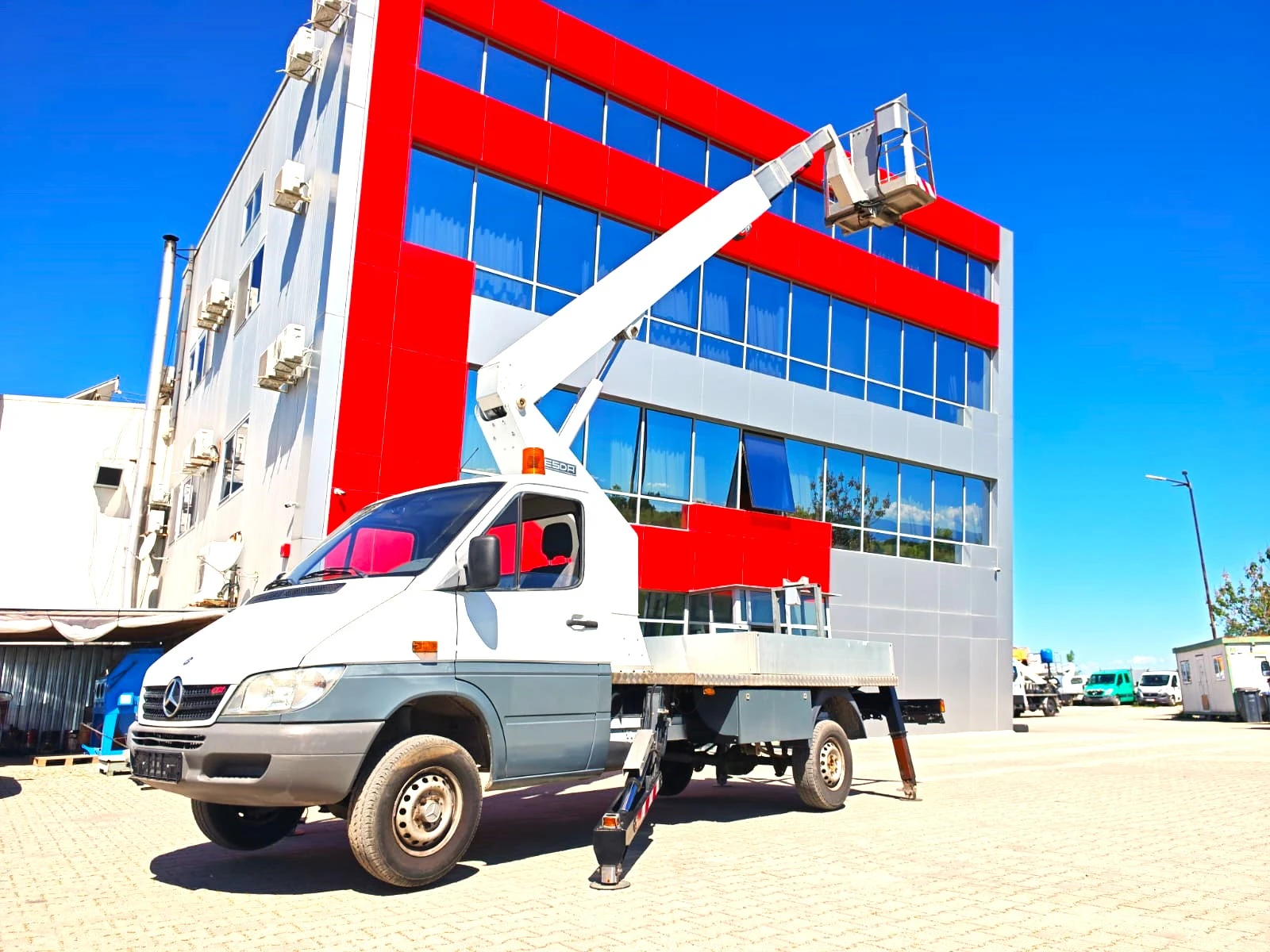  ESDA TL2150 | Mobile.bg   1