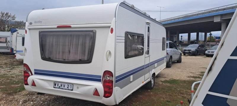 Каравана Hobby 560, снимка 4 - Каравани и кемпери - 52148597
