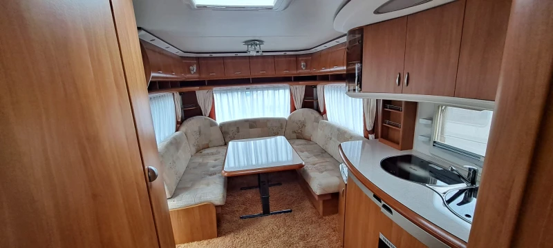 Каравана Hobby 560, снимка 7 - Каравани и кемпери - 52148597