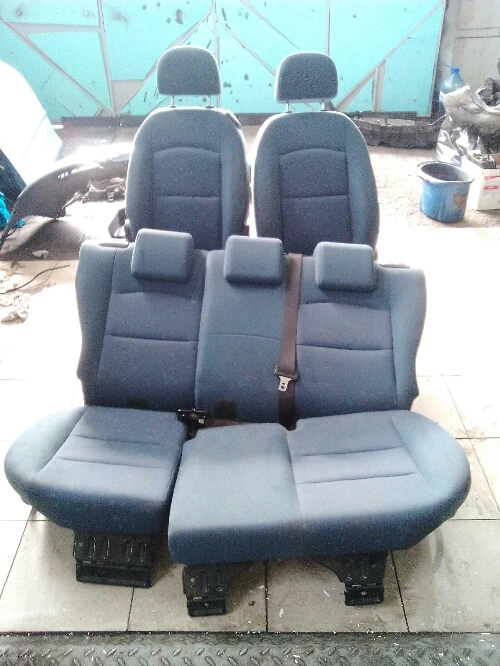 Седалки комплект Мазда 2