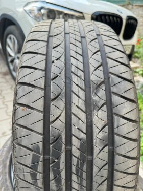 Гуми Всесезонни 235/45R19, снимка 1 - Гуми и джанти - 49424306