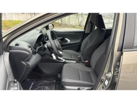 Toyota Yaris 1.5P CVT FANCY, снимка 12