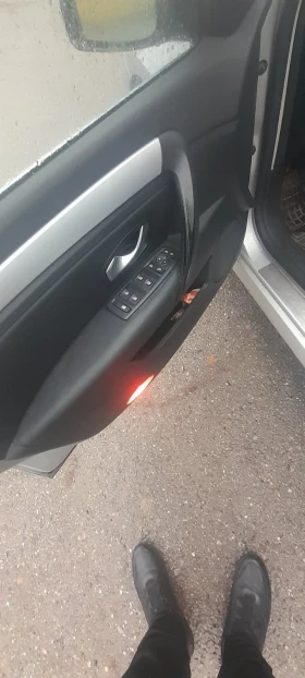 Renault Laguna - 3750 € / 7334.36 лв. - 34124687 9