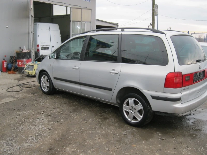 VW Sharan 2.0 turbo -150 кс, снимка 3 - Автомобили и джипове - 44387580