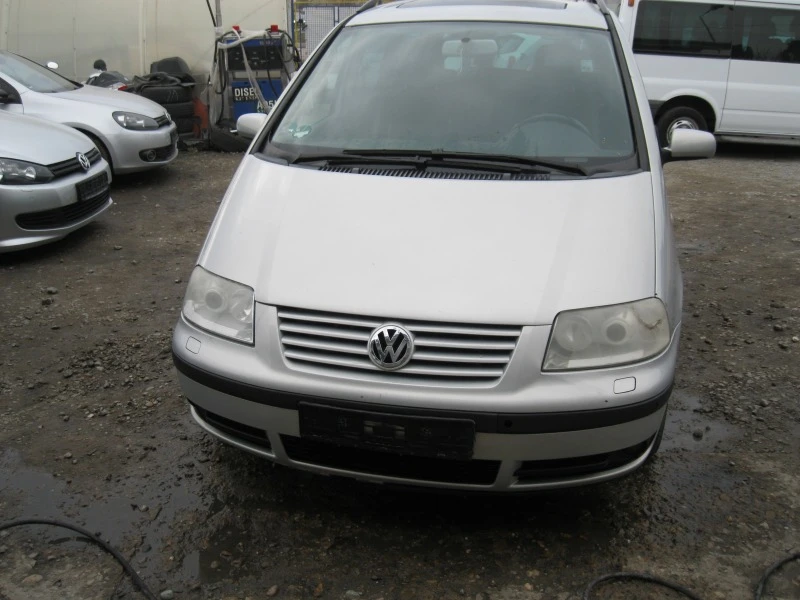 VW Sharan 2.0 turbo -150 кс, снимка 2 - Автомобили и джипове - 44387580