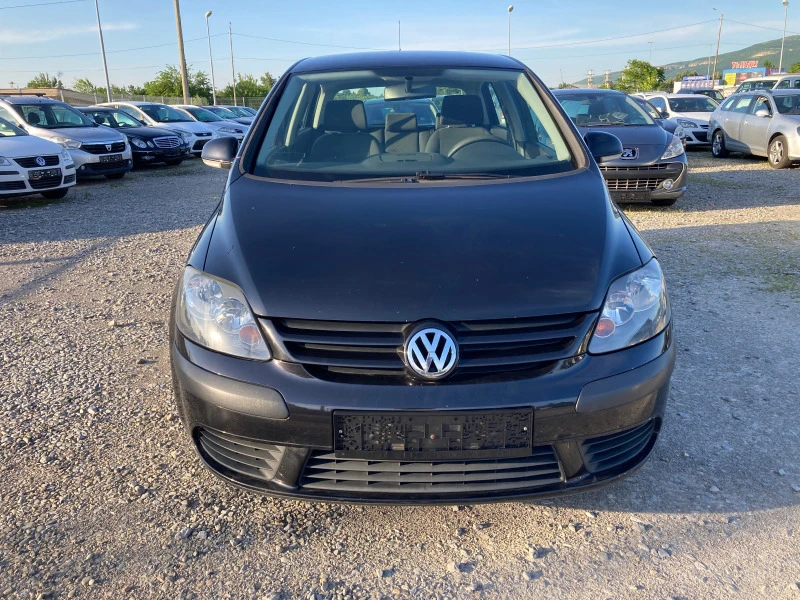 VW Golf Plus 1.6 FSI, снимка 2 - Автомобили и джипове - 45904552