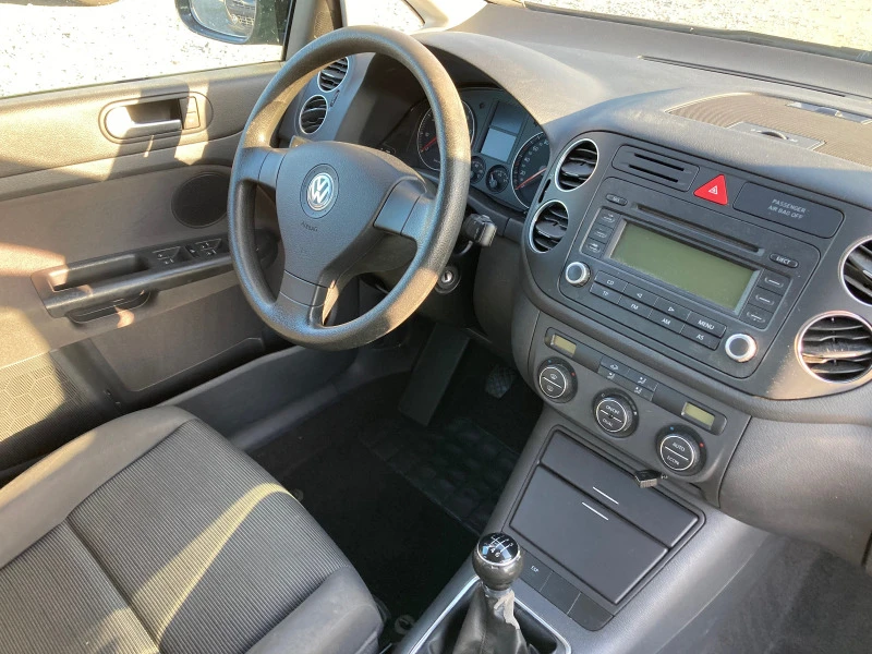 VW Golf Plus 1.6 FSI, снимка 8 - Автомобили и джипове - 45904552