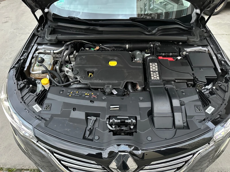 Renault Talisman 1.6dci, FULL LED, HeadUp, BOSE, Distronic, Swiss, снимка 14 - Автомобили и джипове - 47569747