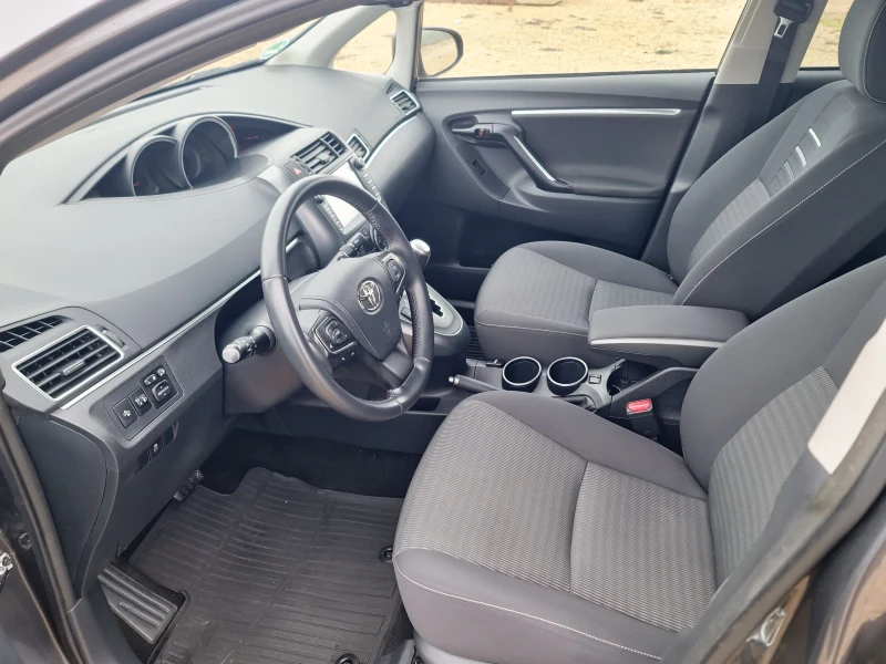 Toyota Verso Verso S , снимка 10 - Автомобили и джипове - 47929790