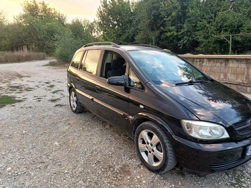 Opel Zafira 2.2, снимка 4 - Автомобили и джипове - 48104819