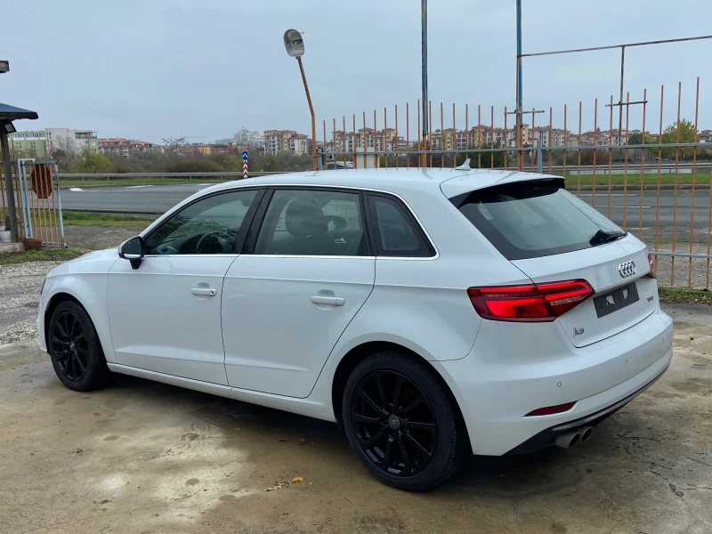 Audi A3 1.5 TFSI S-tronic, снимка 4 - Автомобили и джипове - 51903850