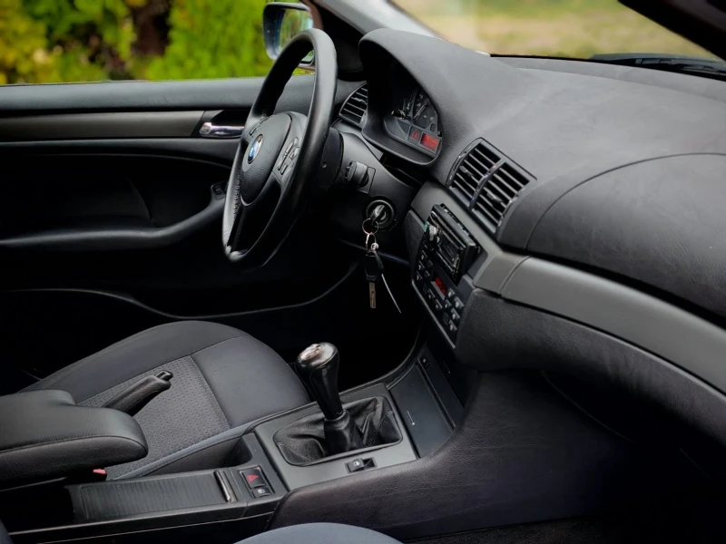 BMW 318 2.0 , снимка 17 - Автомобили и джипове - 52165700