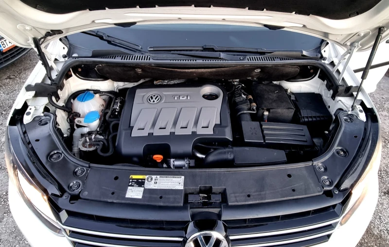 VW Touran Cross touran 1.6tdi, снимка 15 - Автомобили и джипове - 52739900