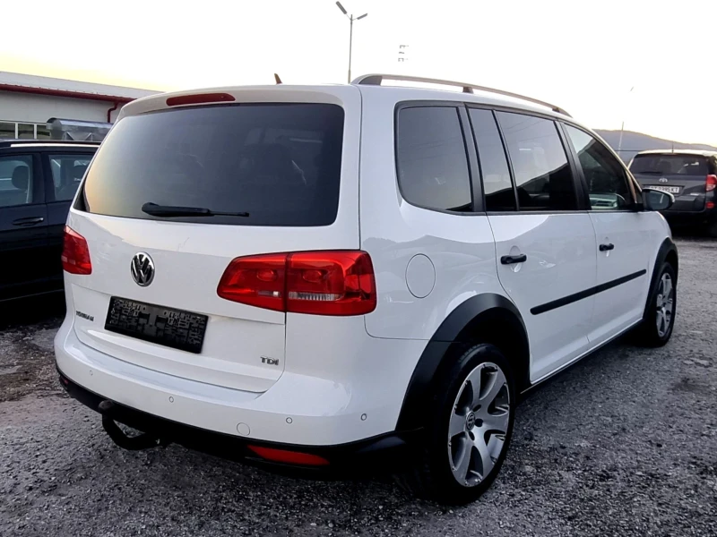 VW Touran Cross touran 1.6tdi, снимка 4 - Автомобили и джипове - 52739900