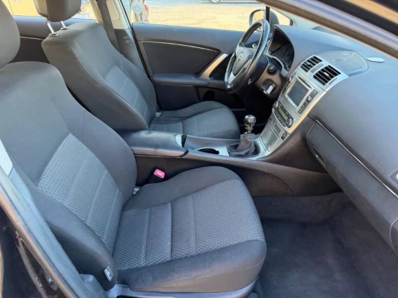 Toyota Avensis 1.8 VALVEMATIC* FACELIFT, снимка 6 - Автомобили и джипове - 52970114