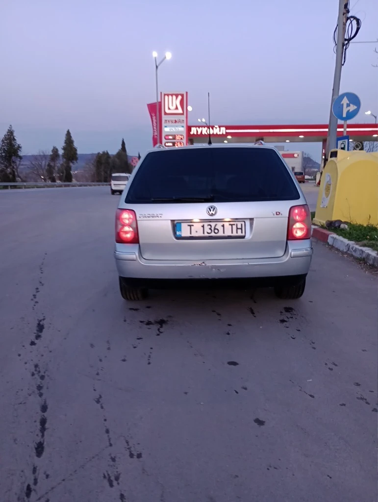 VW Passat 1.9 TDI 6 ск, снимка 3 - Автомобили и джипове - 47424292