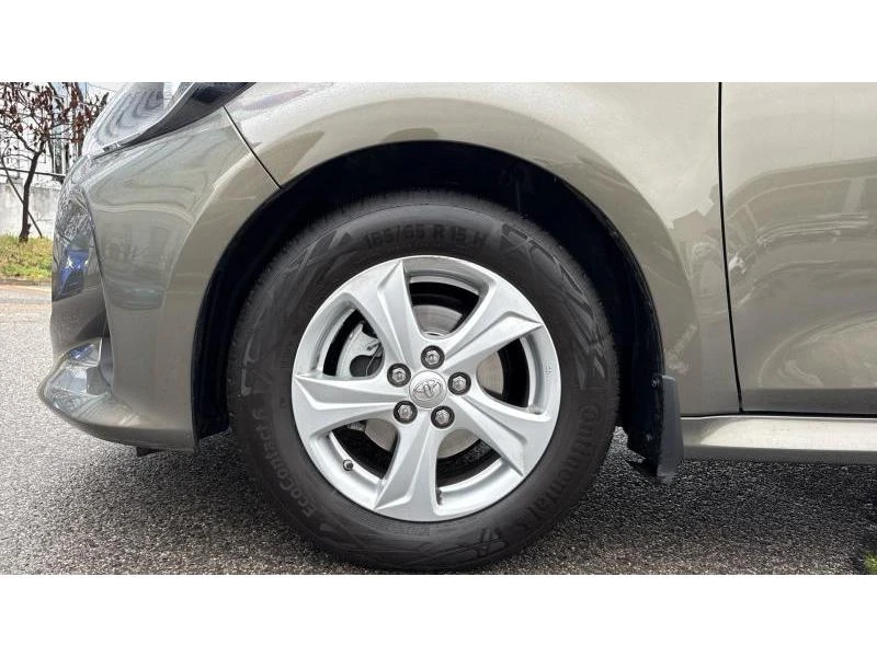 Toyota Yaris 1.5P CVT FANCY, снимка 16 - Автомобили и джипове - 54075465