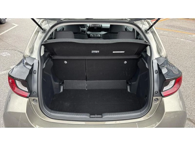 Toyota Yaris 1.5P CVT FANCY, снимка 10 - Автомобили и джипове - 54075465