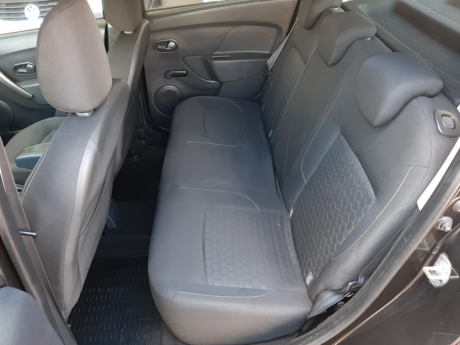 Dacia Sandero 1.5-75-NAVI-EURO-5B-LAUREATE ! ! !  | Mobile.bg — изображение 14