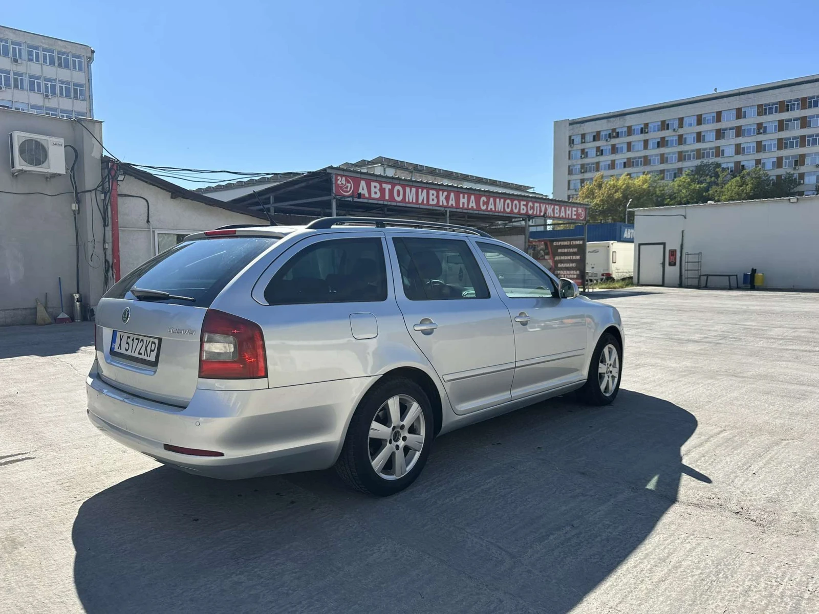 Skoda Octavia 1.6 - изображение 5