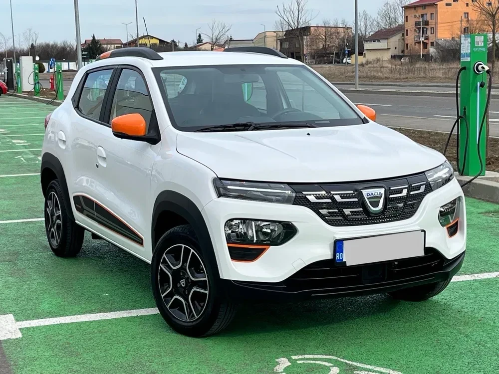 Dacia Spring Comfort Plus 12500км - изображение 2