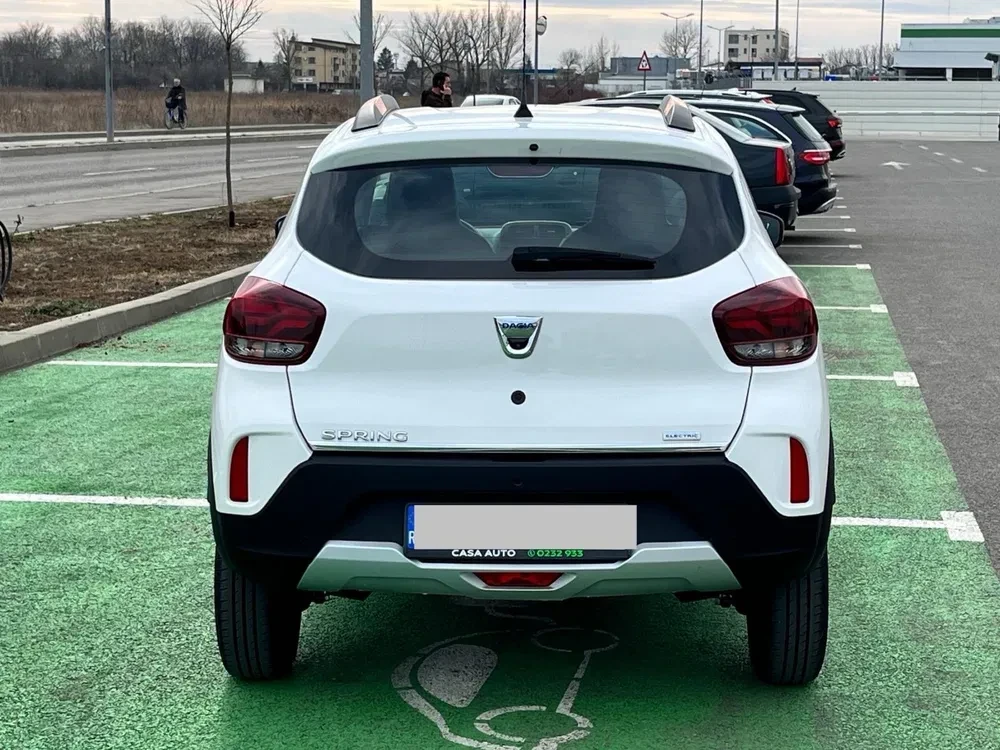 Dacia Spring Comfort Plus 12500км - изображение 3