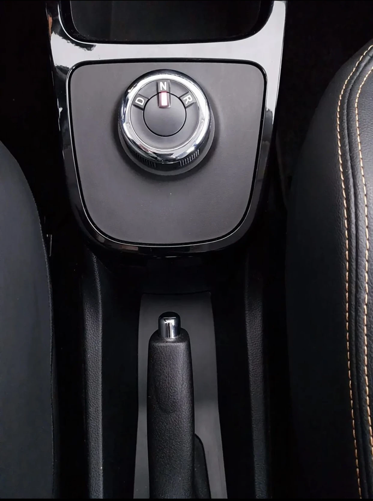 Dacia Spring Comfort Plus 12500км - изображение 8