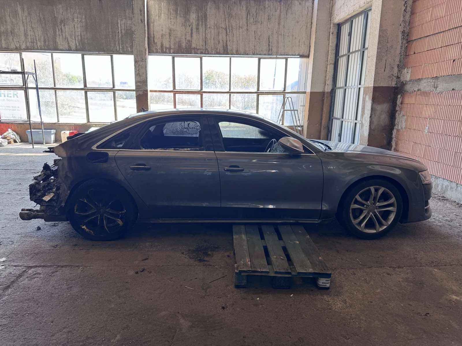 Audi S8  - изображение 5