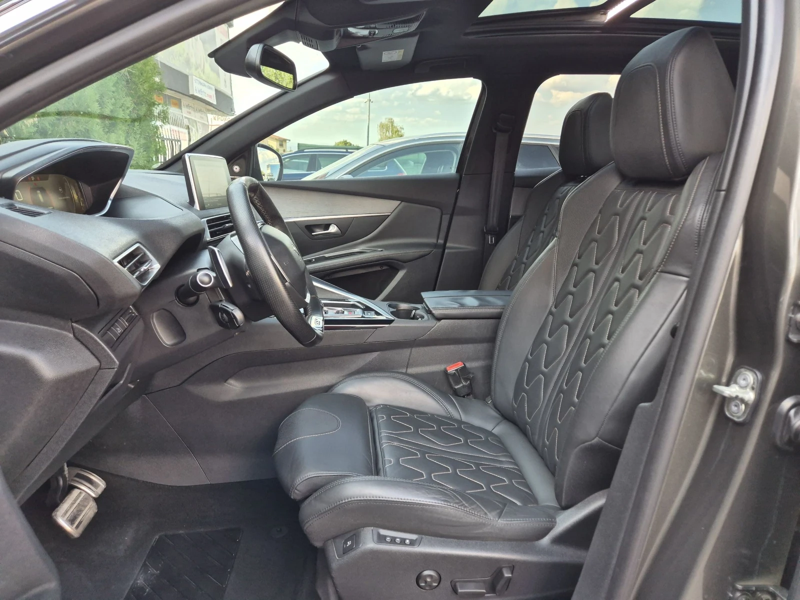 Peugeot 3008 2.0HDI-180кс//GT line//ДИСТРОНИК/КОЖА/ПАНОРАМА  - изображение 10