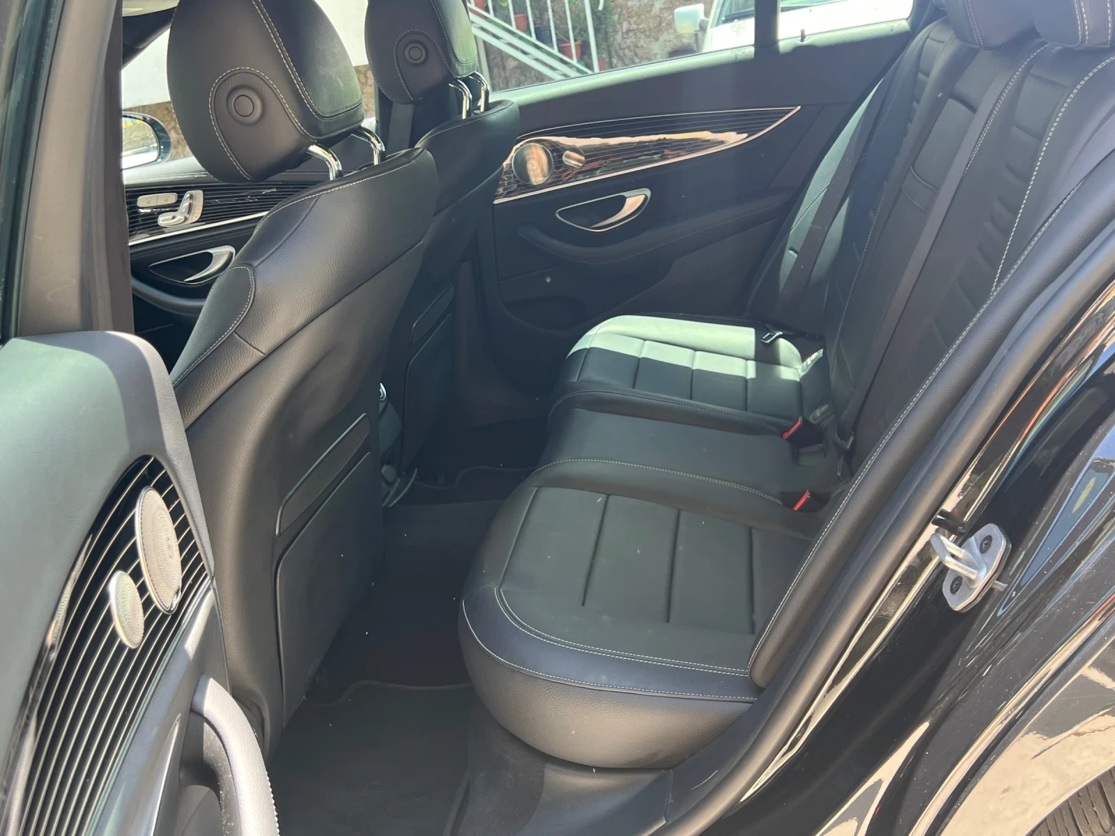 Mercedes-Benz E 450 4 Matic, снимка 6 - Автомобили и джипове - 54320933