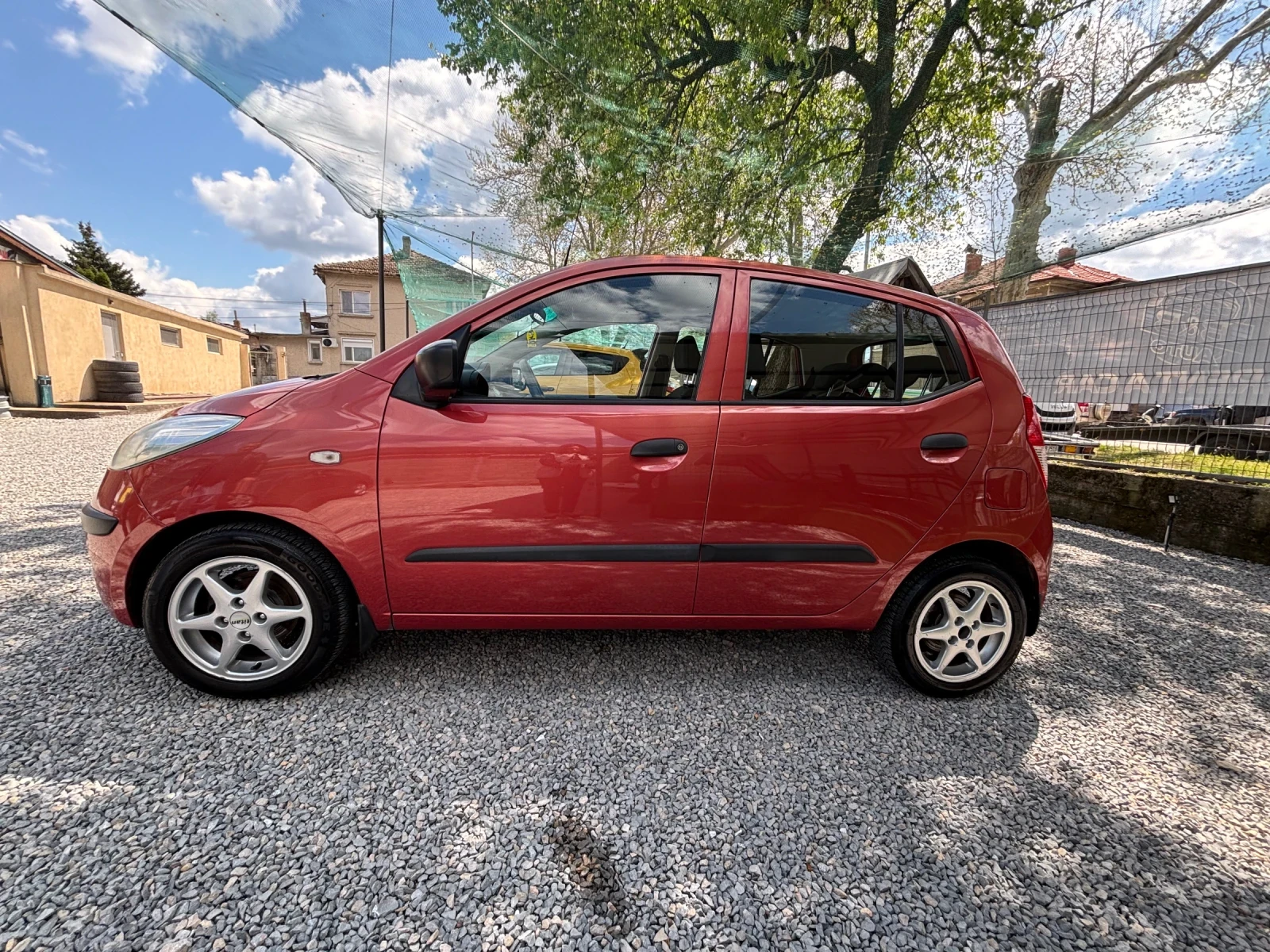 Hyundai I10, снимка 2 - Автомобили и джипове - 54378845