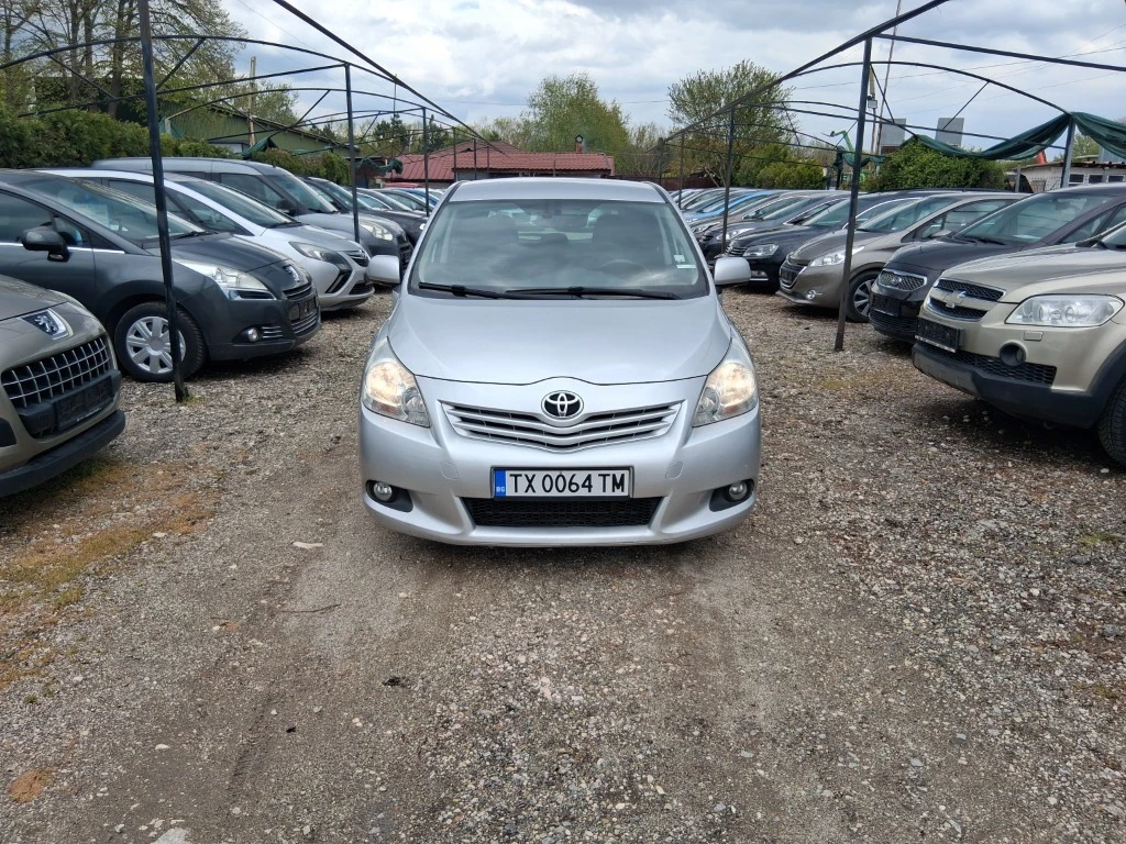 Toyota Verso, снимка 2 - Автомобили и джипове - 54464507