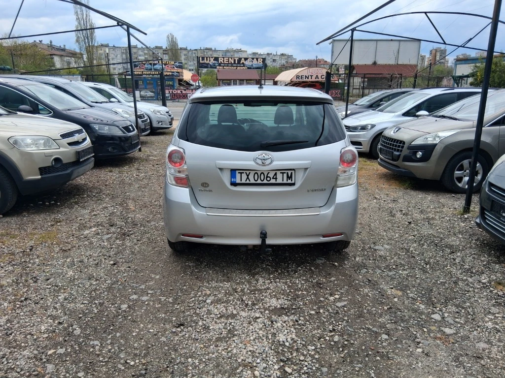 Toyota Verso, снимка 4 - Автомобили и джипове - 54464507