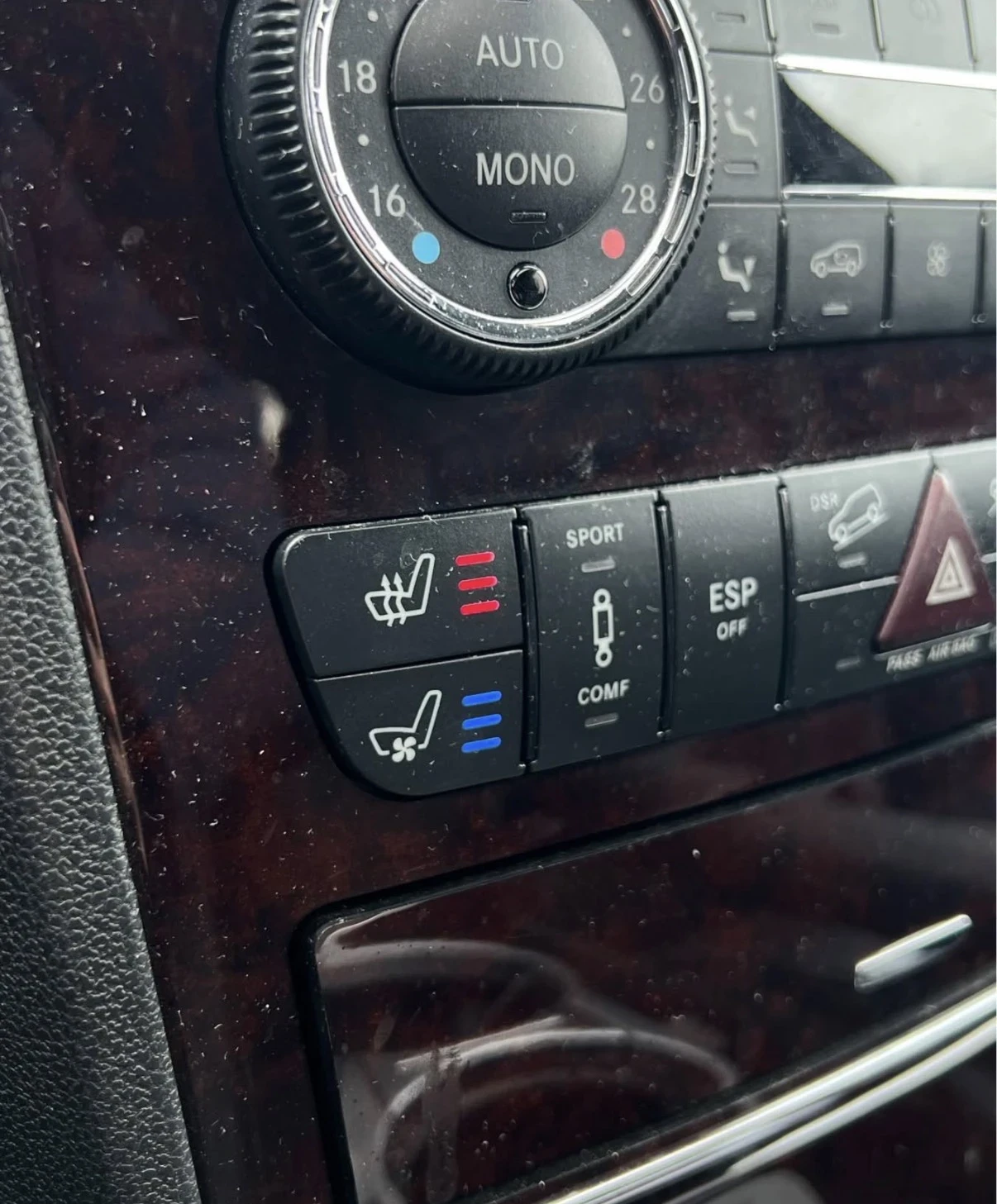 Mercedes-Benz ML 550 AMG / ОБДУХВАНЕ / HARMON KARDON / KEYLESS / CARFAX, снимка 8 - Автомобили и джипове - 54470809