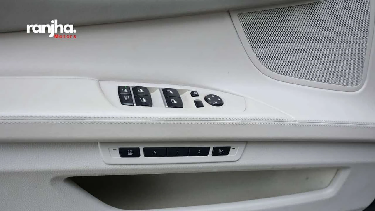 BMW 750 * CARFAX * ЦЕНА ДО БГ, снимка 13 - Автомобили и джипове - 54642963