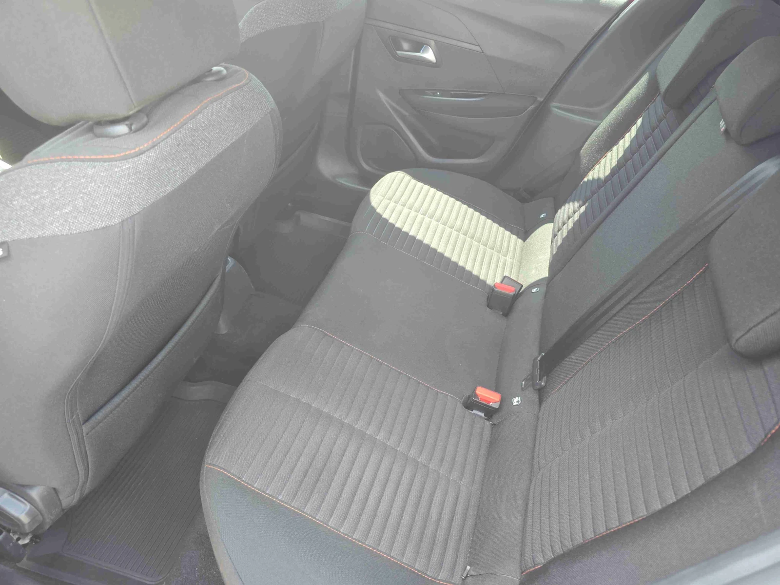 Peugeot 208 ACTIVE PACK 1.2 PureTech 100 EAT8 | Mobile.bg � ����������� 11