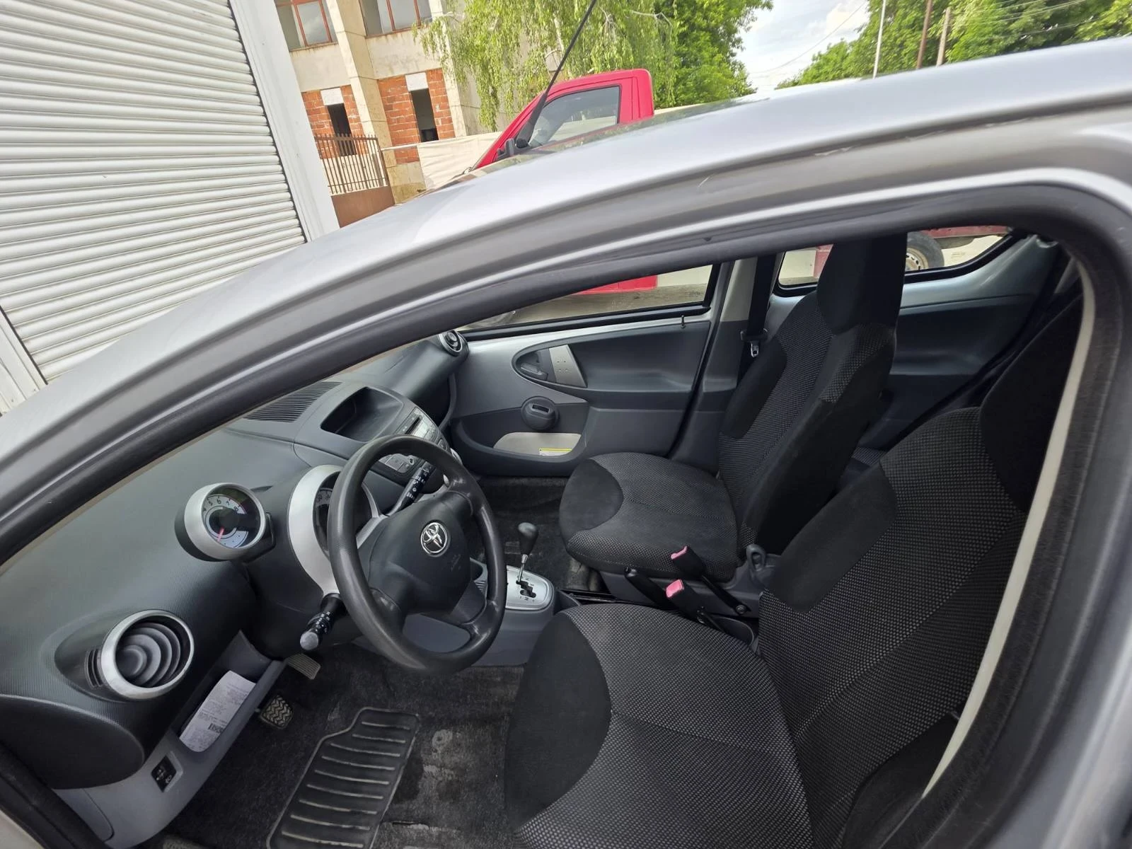 Toyota Aygo, снимка 5 - Автомобили и джипове - 54765914