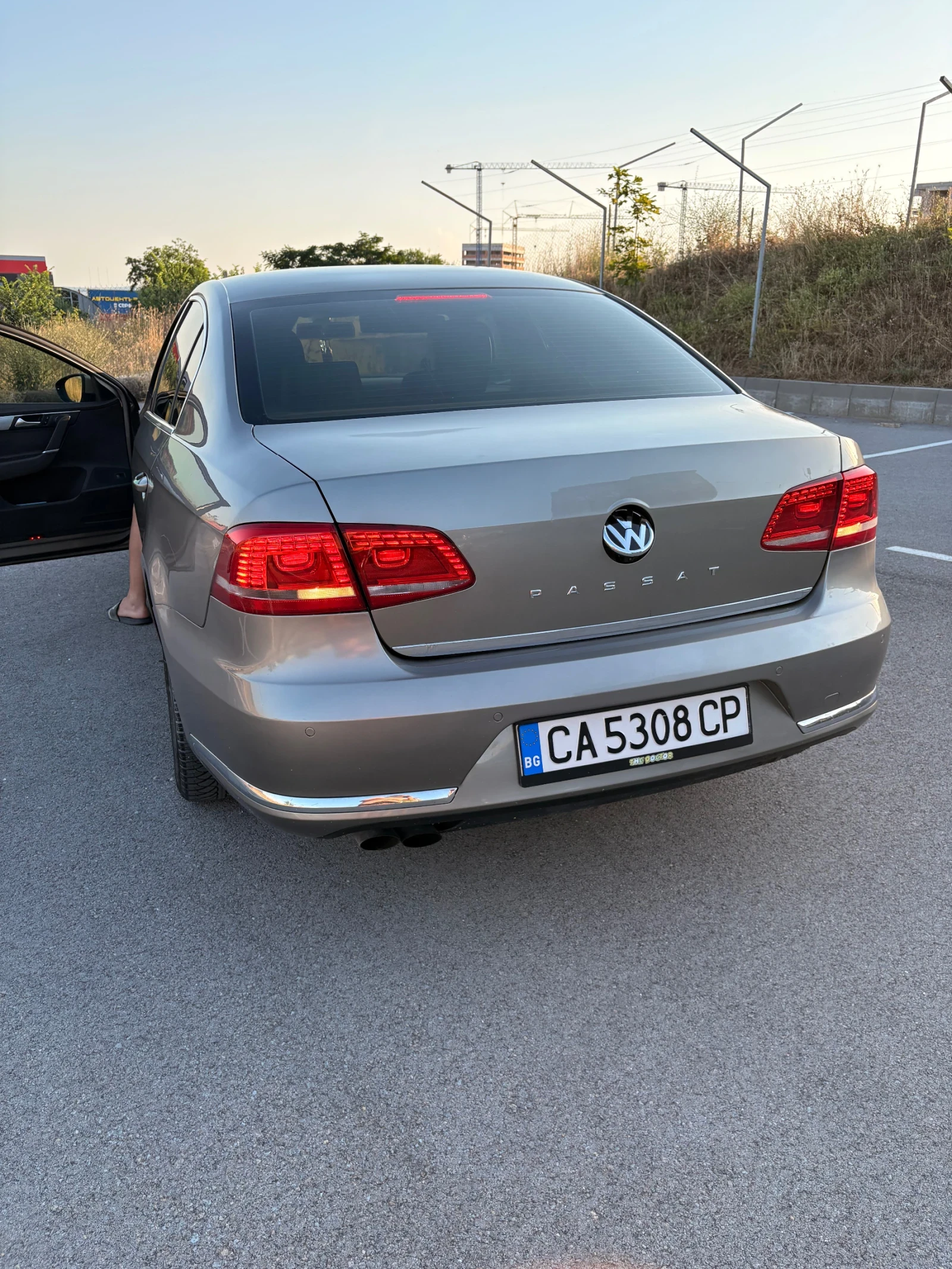 VW Passat, снимка 3 - Автомобили и джипове - 55098248